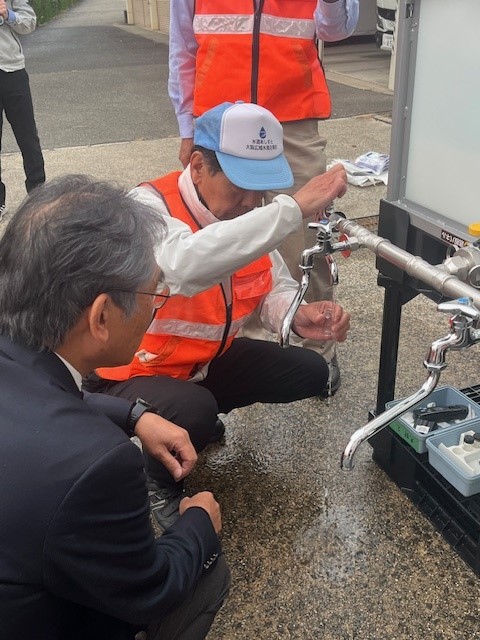 残留塩素濃度測定研修の様子