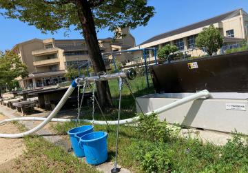 ベンチ型応急給水栓